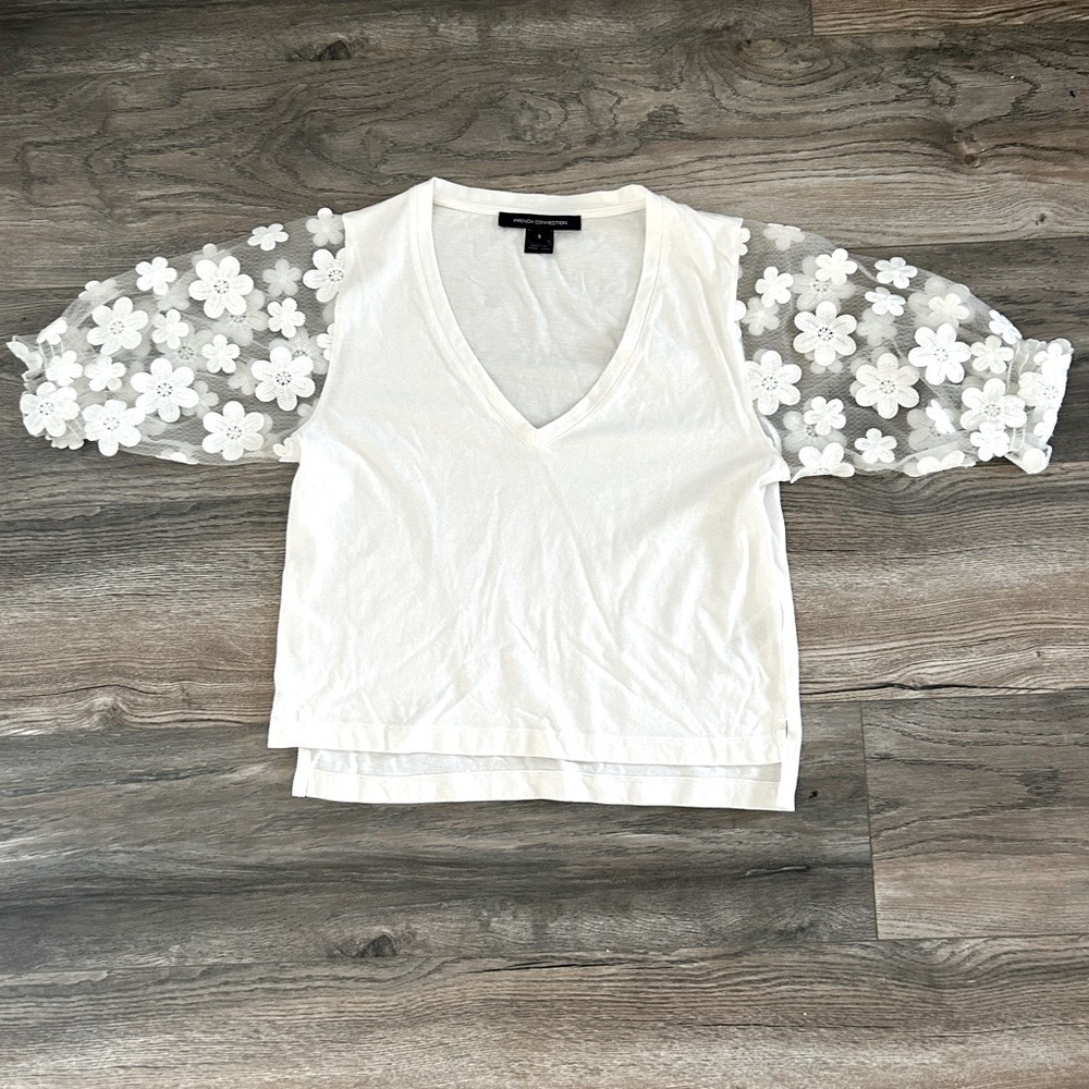 French connection sheer floral puff sleeve white shirt size smal